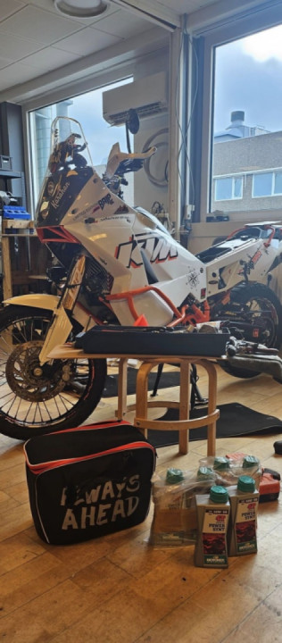 Service time for my old lady.