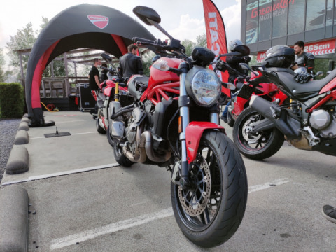 En nog een proefritje, een Ducati Monster 821
