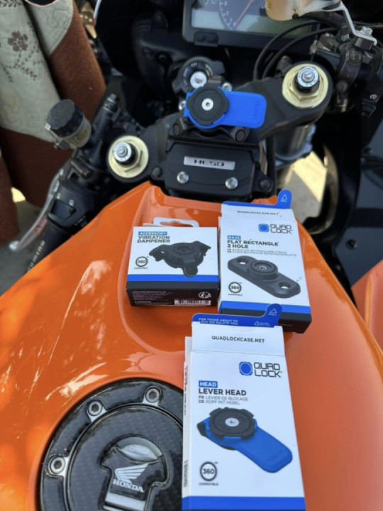 Quad lock installed ??