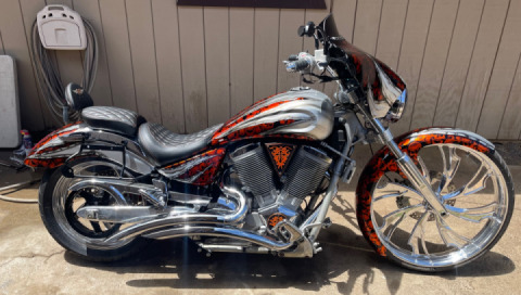 LUCIFER 00/100 Torn Skull