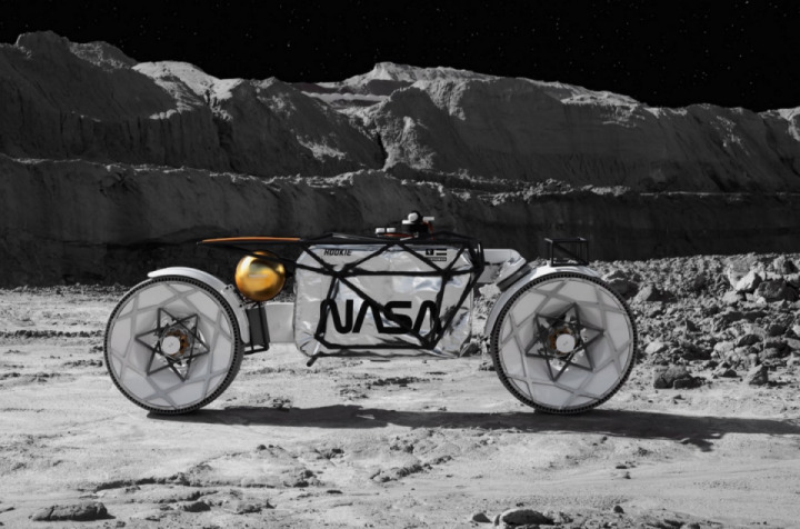 This Spectacular Moon Concept Motorcycle