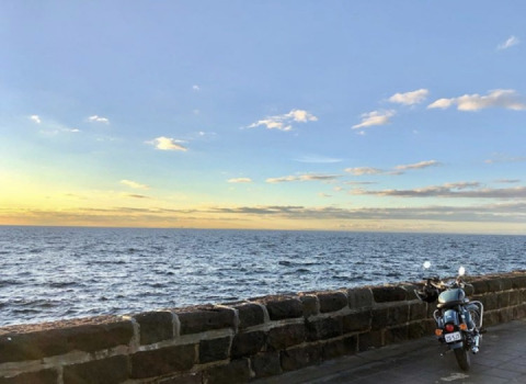 Anyone riding tomorrow @5pm in Mornington, Vic?