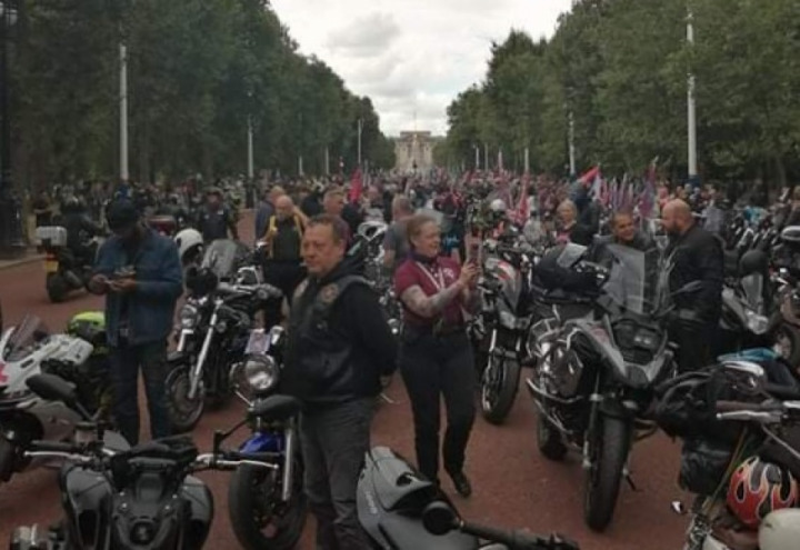 Rolling Thunder on the way to the Parliament...