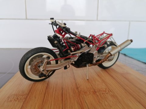 My little naked Tesi