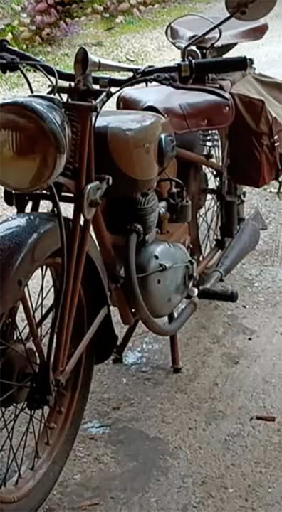 She's still walking... It's simple and reliable as an engine👌