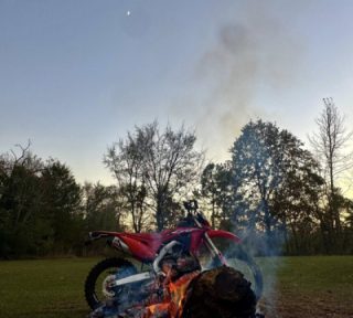 Nothing but good comes from riding at night🤛🏽