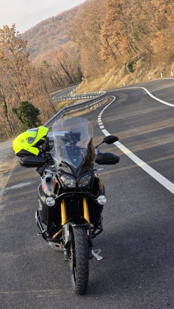 Warm day, nice dry roads and T12, nothing more