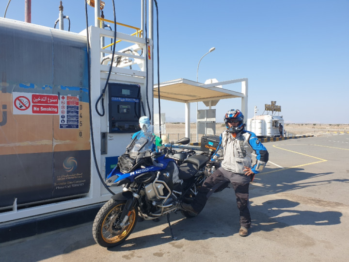 Refueling at the mid of Batinah Expressway on the way to Muscat