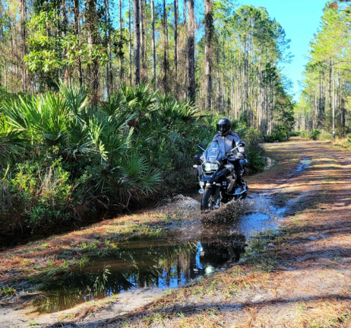 Some Christmas Eve fun in the mud. ‍♀️ Hope everyone is enjoying the holidays! 