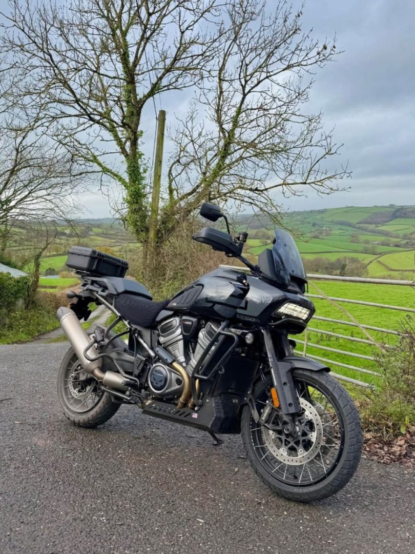 And she looks good with a bit of road muc on her, dirty girl ha ha