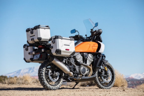 Pan America. Luggage types and capacity