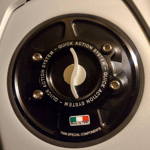 More goodies for the S1000RR