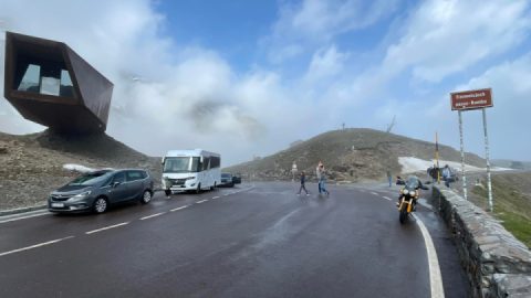 Back within the national borders: Timmelsjoch Pass
