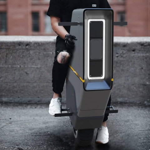 Honda baiku is a one-wheeled vehicle envisioning the future of transportation