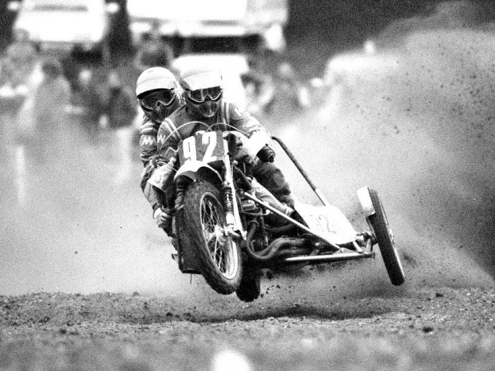 Alan Whale is 'the man' when to comes to Grasstrack photography!