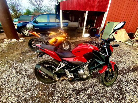 Hmu if down to ride I’ live in Knoxville I can keep up on back rd