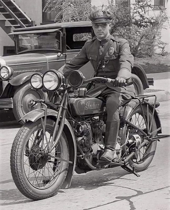 Police officer, Los Angeles, 1930