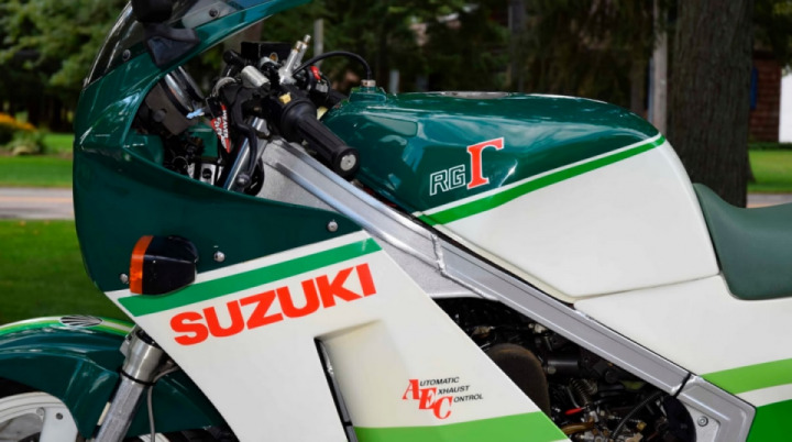 1987 Suzuki RG500 Skoal Bandit