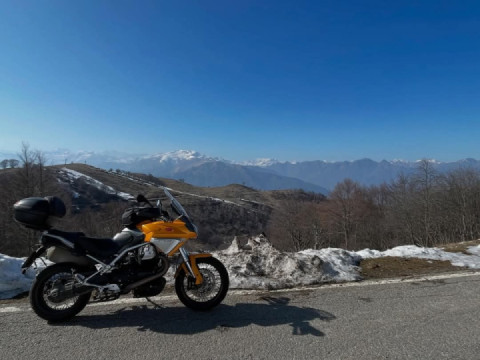 Greetings from the top of "Mottarone"