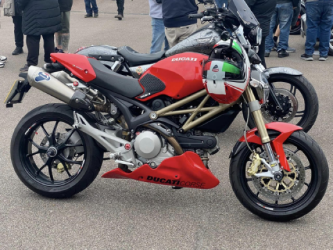 A great evening at Krazy horse bury st eds, some cracking bikes.