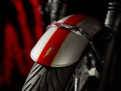 Triumph has unveiled a new limited edition of the modern-gen T120 model,