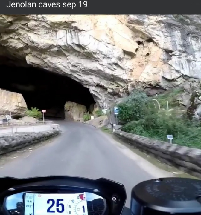 Jenolan caves