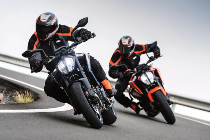 KTM respond to allegations of expensive engine defects on their LC8c models