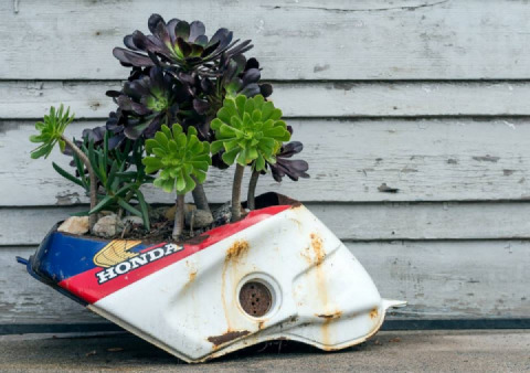 Cool motorcycle home decor ideas