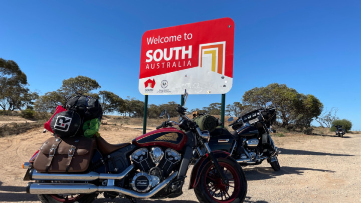 Entering South Australia, Mallee Hwy Pinaroo