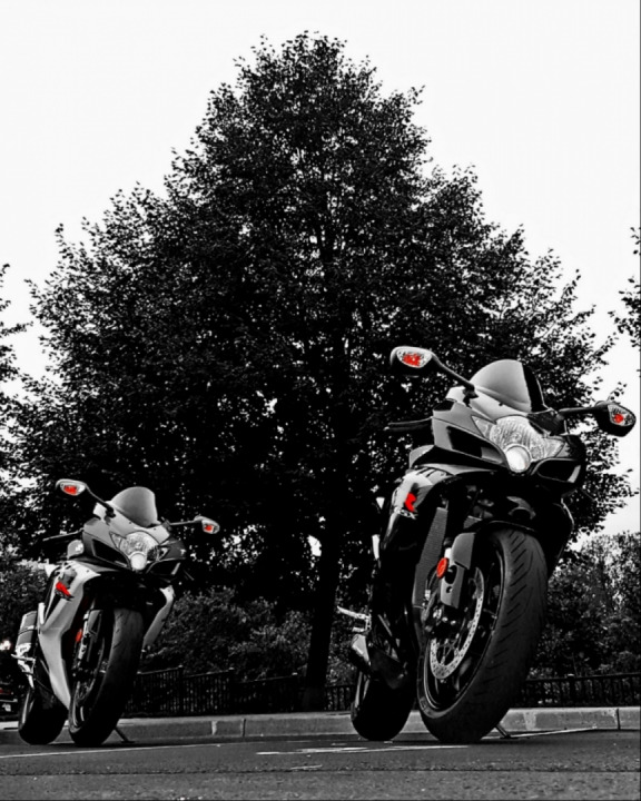 BLACK ⚫ & ⚪ White, ?GIXXER Style? #Flamenca #Gitana