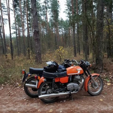 Old school ??? ride in the woods