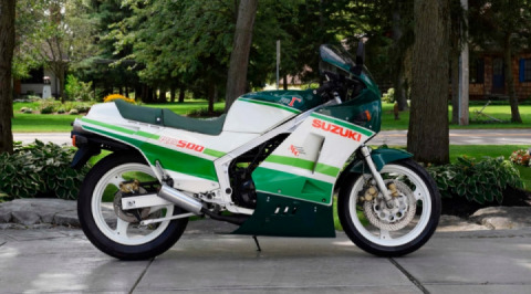 1987 Suzuki RG500 Skoal Bandit
