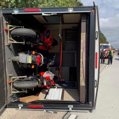 This is why my preferred method of bike transport is the Pitbull system. Unbelievable.