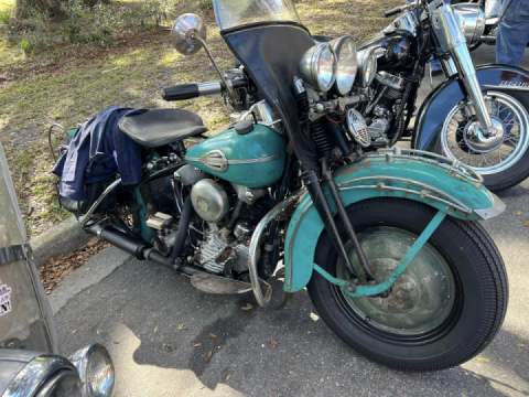 Thursday Old Bike. 20 plus bikes on this beautiful Sunshine Day