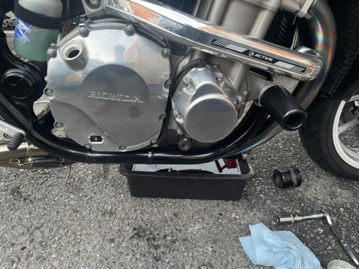 Last oil change element replacement of the year.