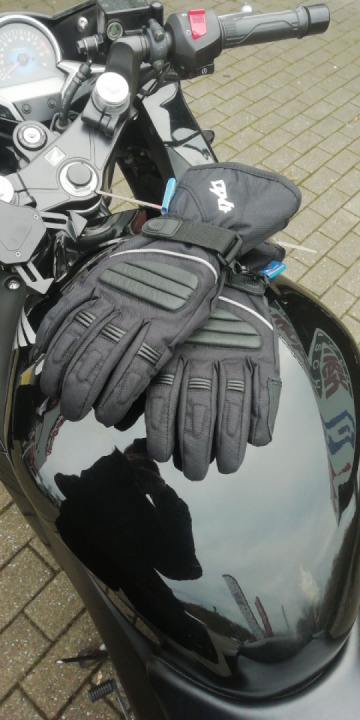 Zu Kalt um normal zu fahren :x ach winterhandschuhe sollten reichen ?❤️