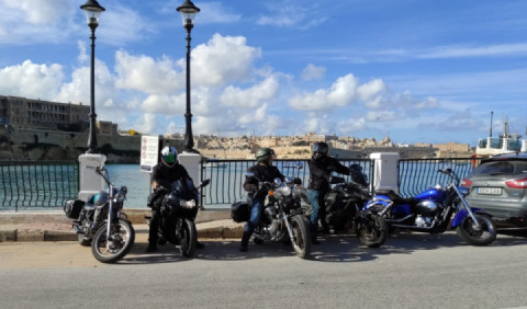 Chillin' with the brothers.