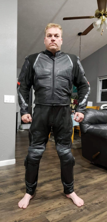 New track suit. Baggy in spots but perfect length and chest width.