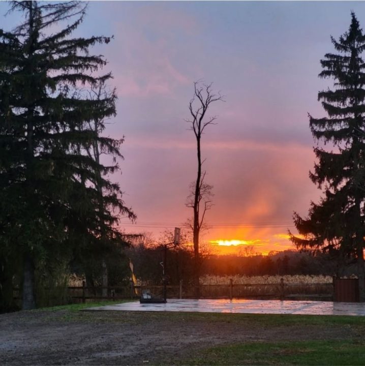 It's already cold, but I'm still riding