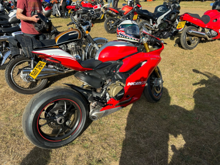 Canada Heights bike night