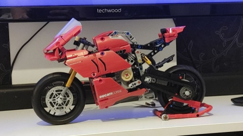 I just got a Ducati! I've been wanting to build it for so long