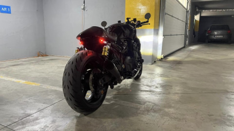 Fantastic upgrades to my friend's bike, he's constantly improving it.