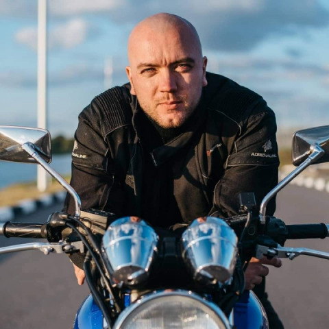 Photos from last year's seasons...eh, we still have cold weather in our country:(