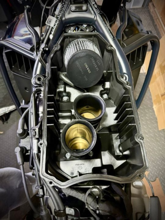 I installed this screaming eagle extreme flow filter…