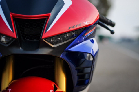 Photos of Honda CBR1000RR-R Fireblade SP
