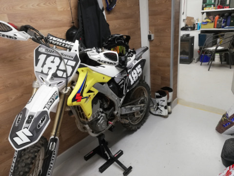 Es fehlen noch 2 Teile ?