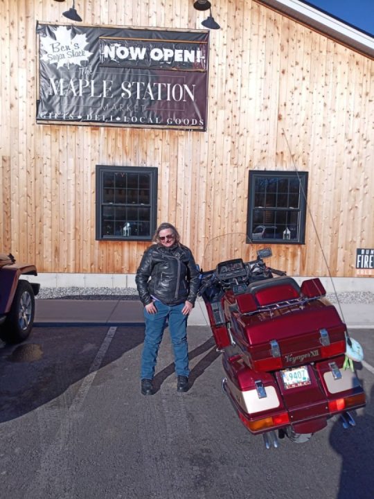 Last minute Christmas shopping 🛍