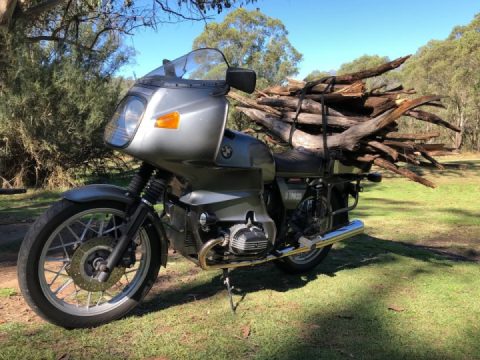 RS solo seat with auxiliary rack. Back to stock dual seat configuration in two minutes.