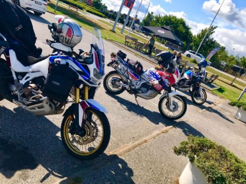 Dadio out with the kids 