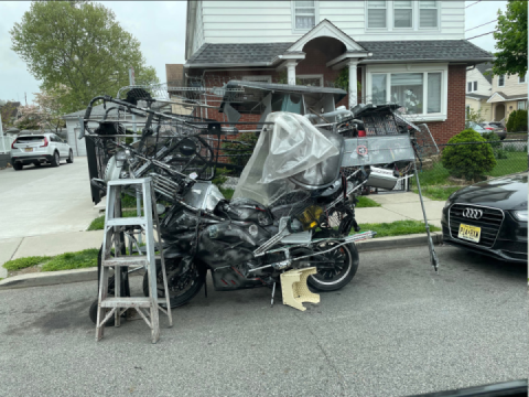 Yep it drives like that…